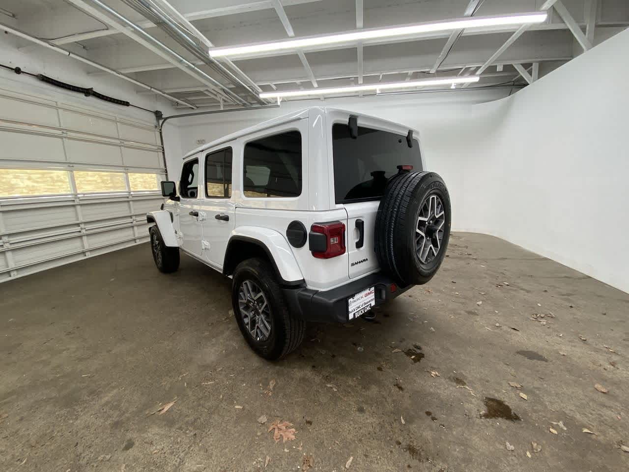 Thumbnail: 2025 Jeep Wrangler - 4