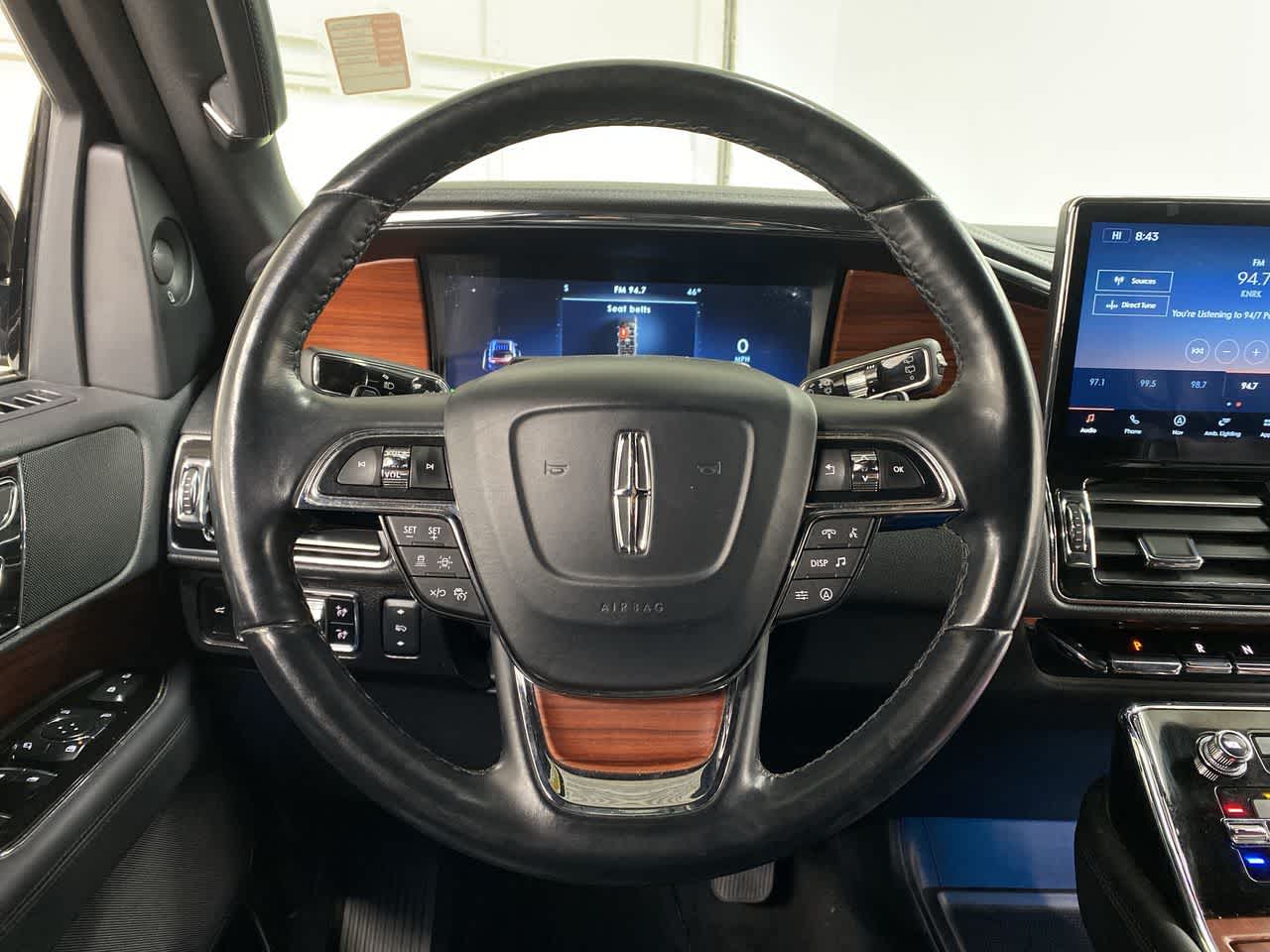 Thumbnail: 2024 Lincoln Navigator L - 19