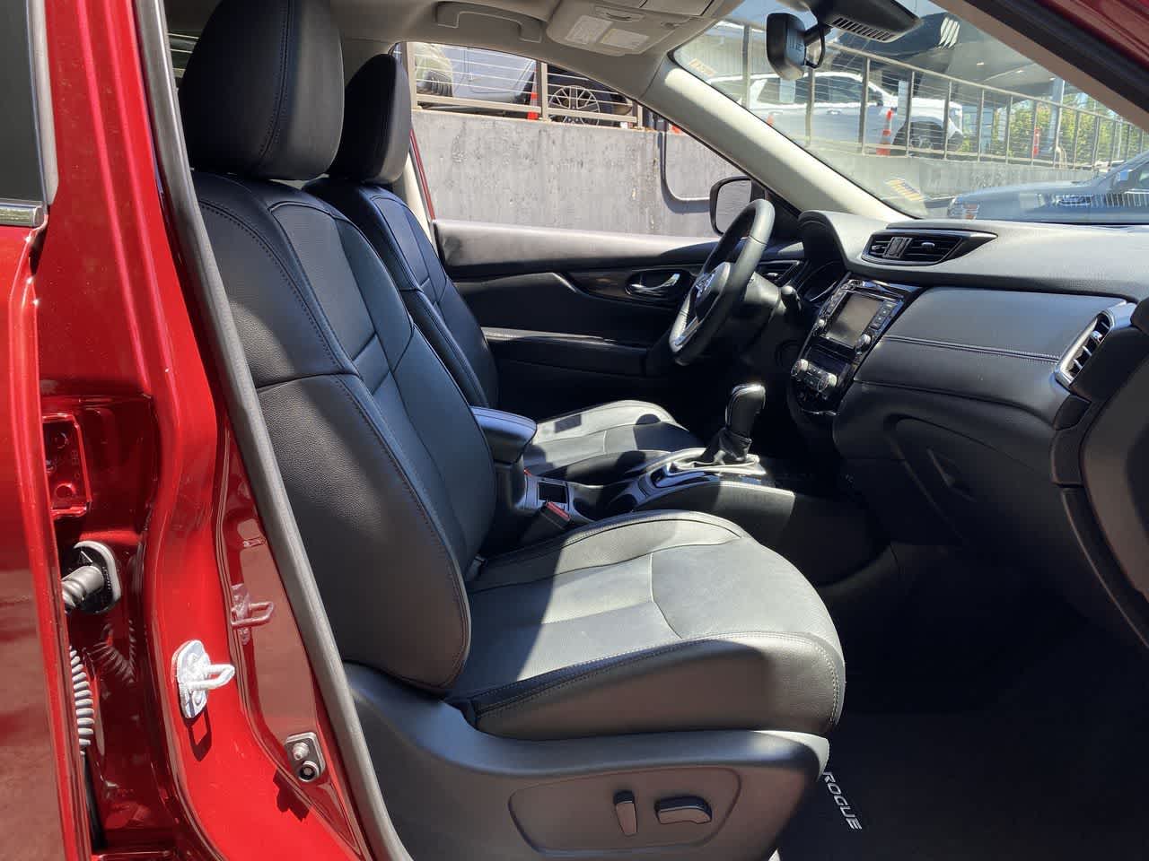 Thumbnail: 2019 Nissan Rogue - 20