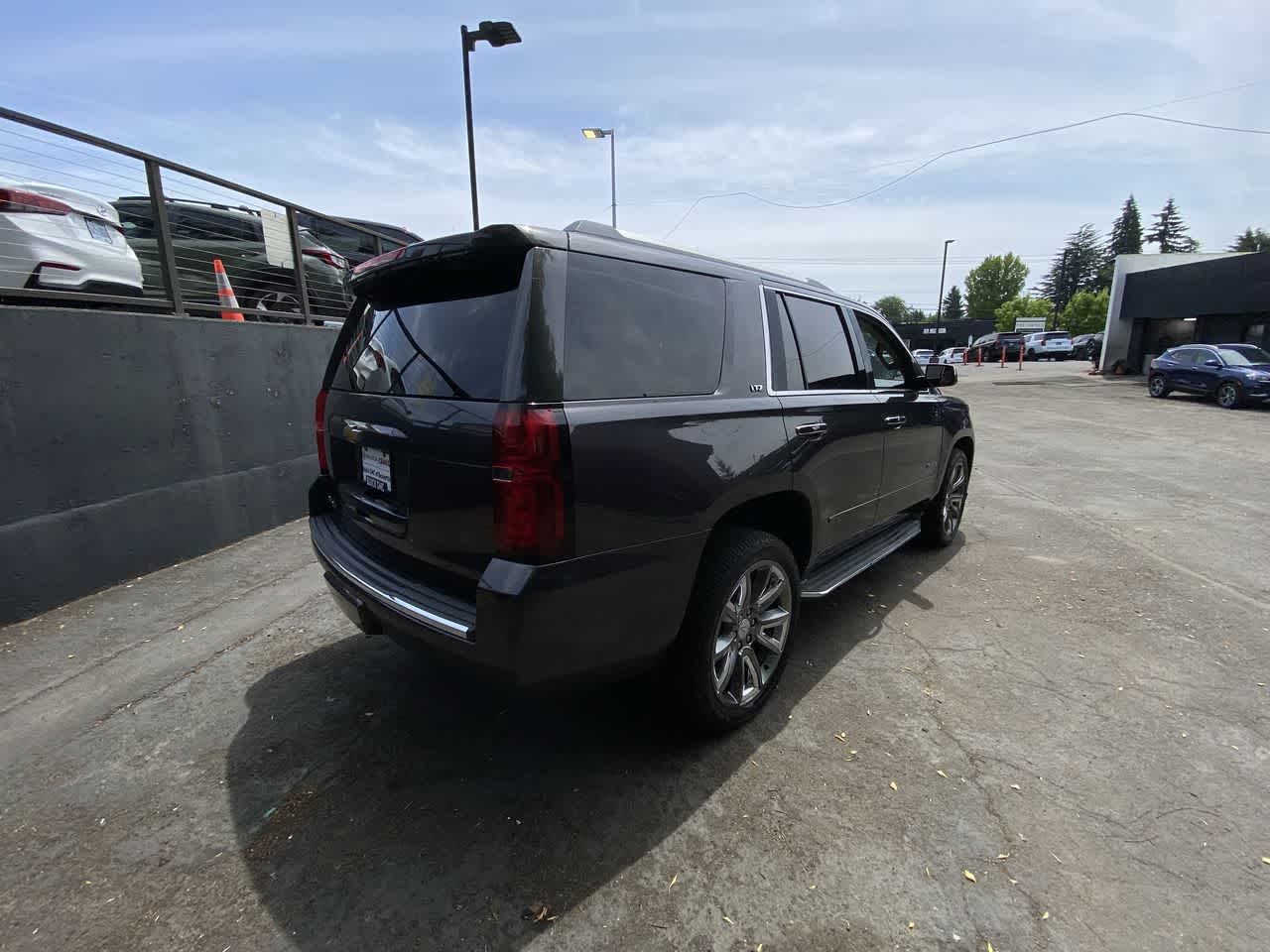 Thumbnail: 2015 Chevrolet Tahoe - 6