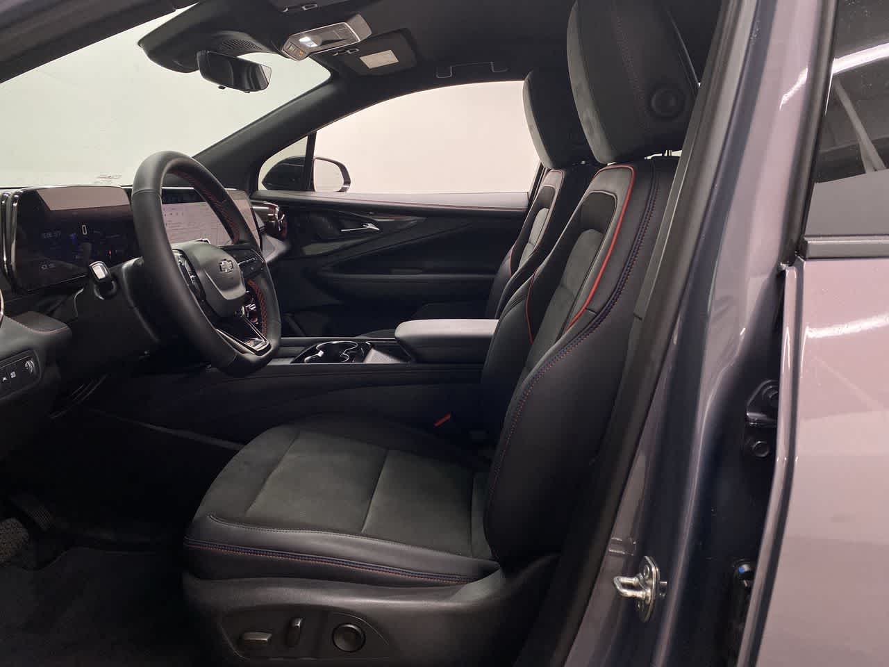 Thumbnail: 2024 Chevrolet Blazer EV - 14