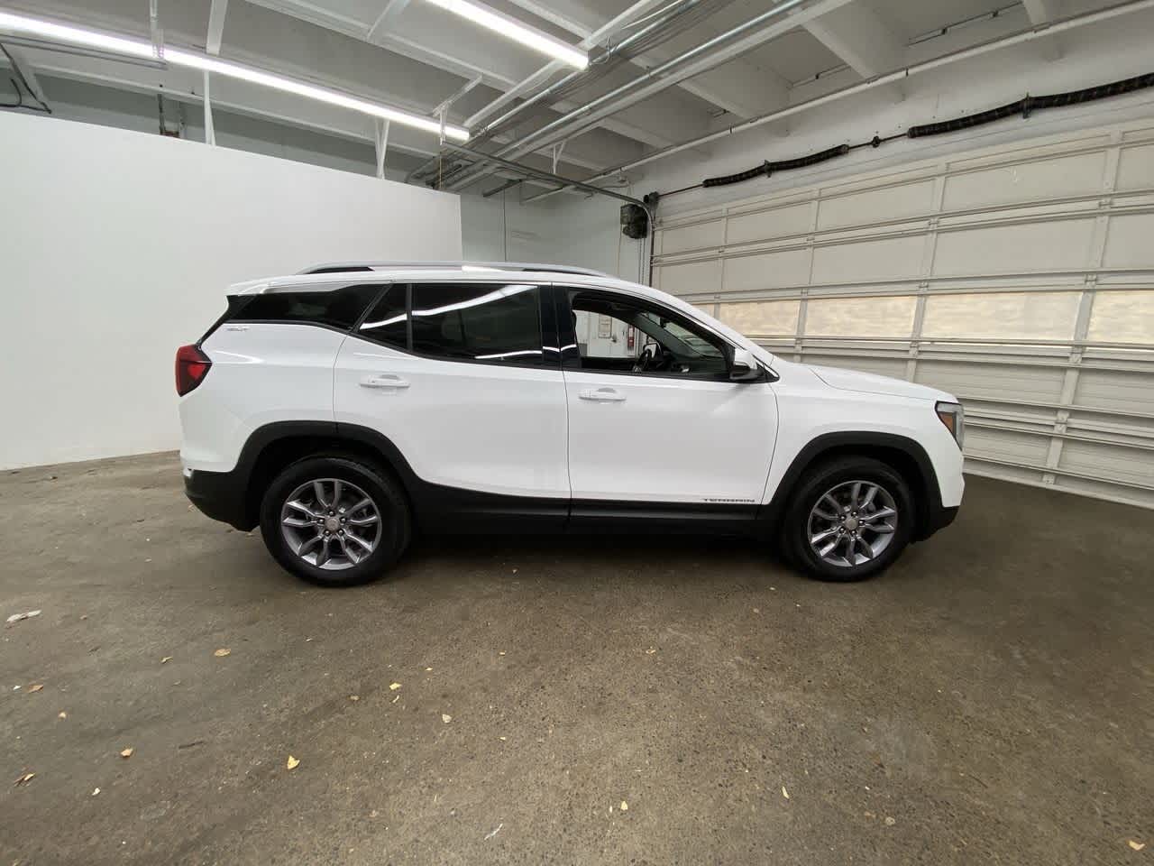 Thumbnail: 2023 GMC Terrain - 7