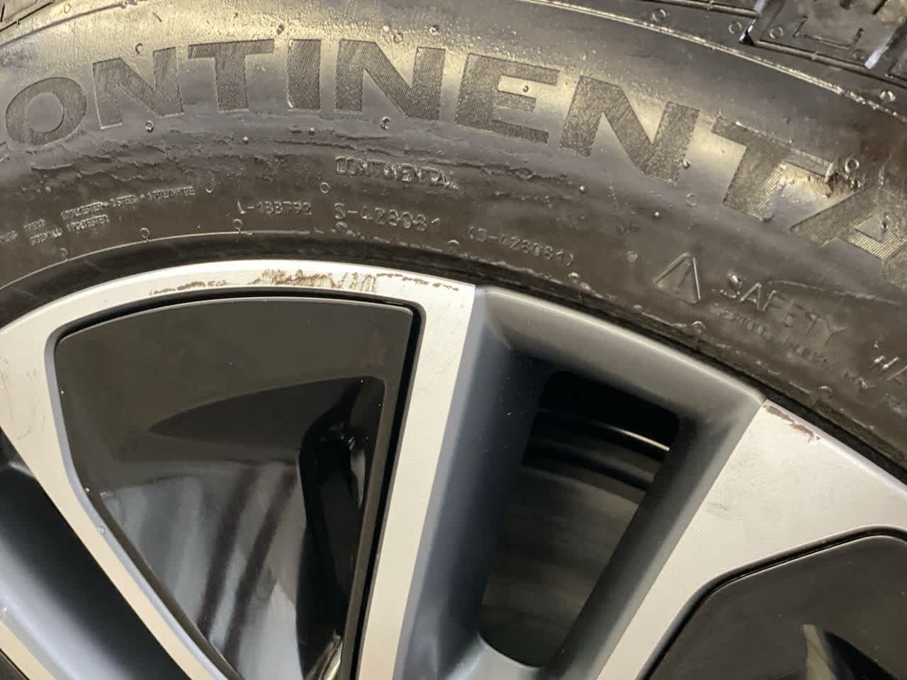 Thumbnail: 2025 Cadillac Optiq - 33