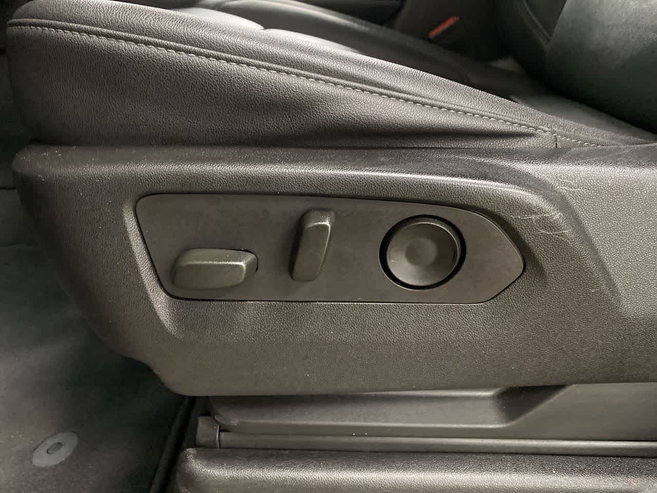 Thumbnail: 2023 Chevrolet Tahoe - 14