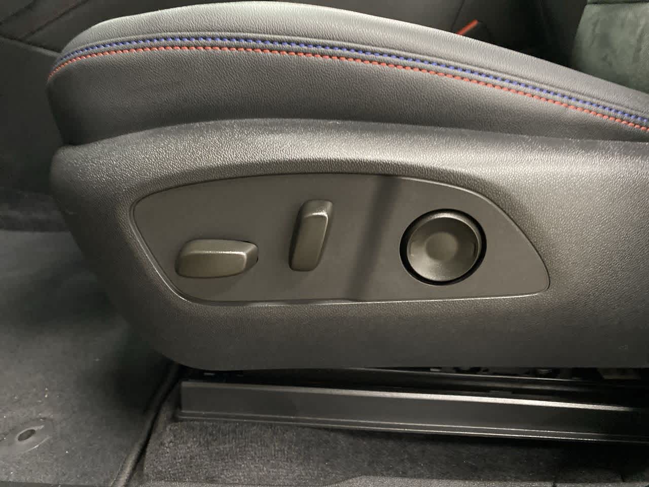 Thumbnail: 2024 Chevrolet Blazer EV - 16