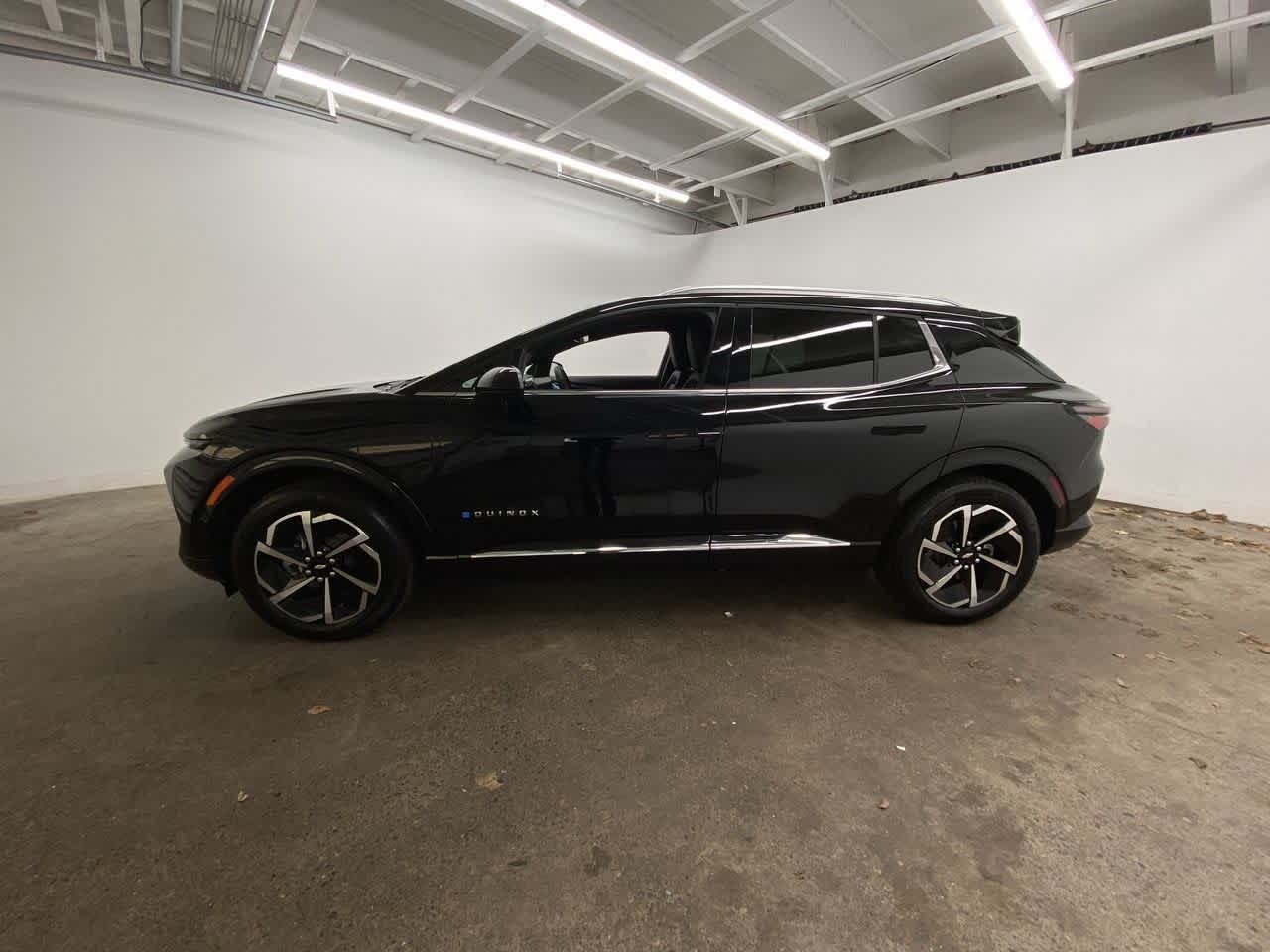 Thumbnail: 2025 Chevrolet Equinox - 3