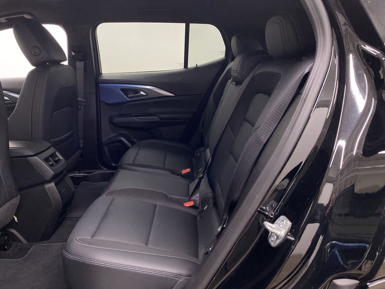 Thumbnail: 2025 Chevrolet Equinox - 17