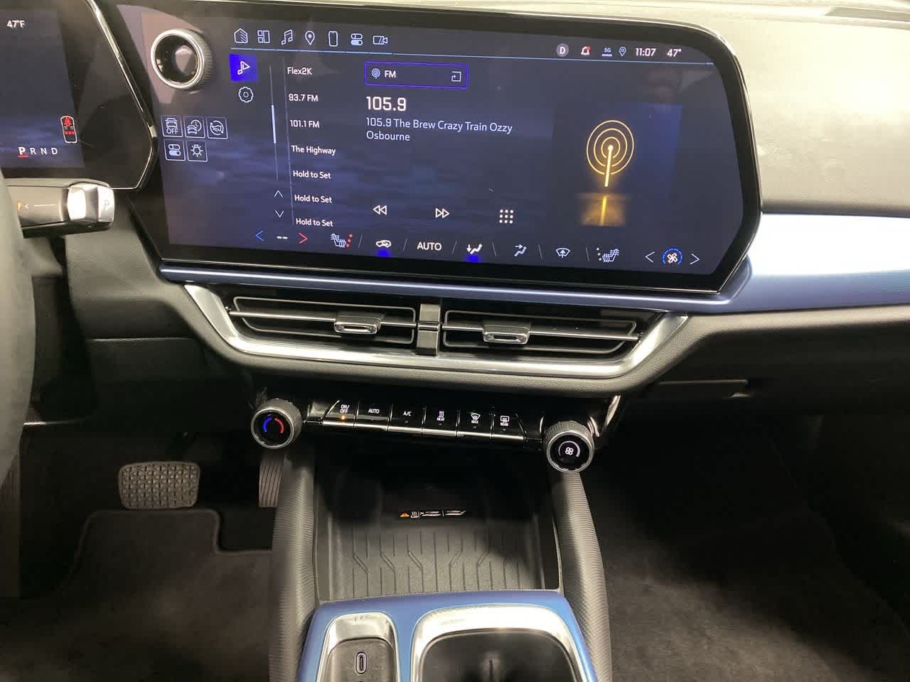 Thumbnail: 2025 Chevrolet Equinox - 23