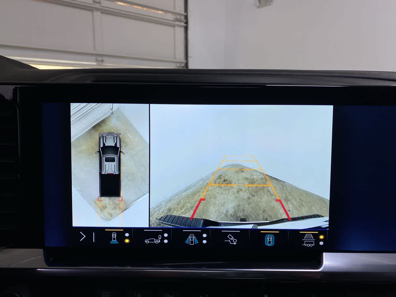 Thumbnail: 2024 Chevrolet Silverado 3500 - 25