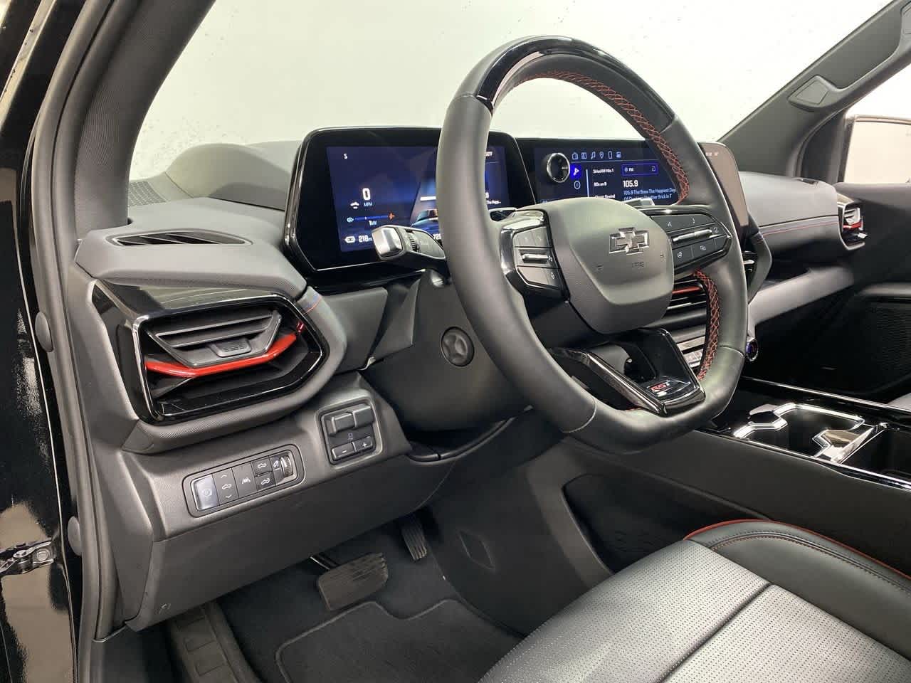 Thumbnail: 2024 Chevrolet Silverado EV - 2