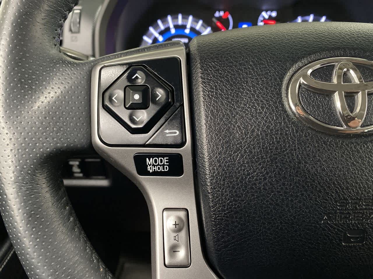 Thumbnail: 2018 Toyota 4Runner - 20