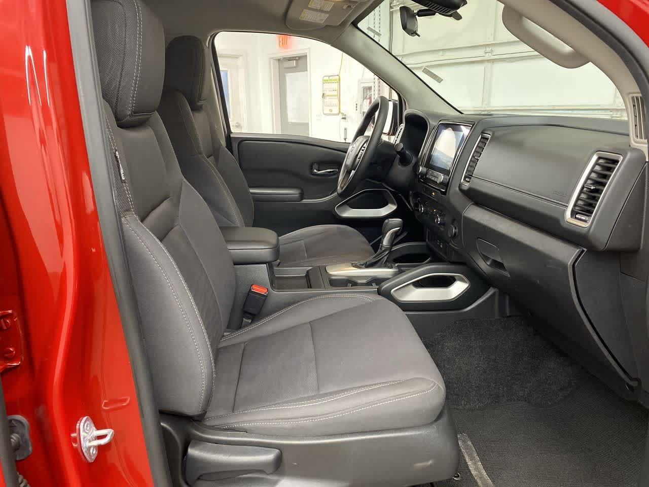 Thumbnail: 2023 Nissan Frontier - 18