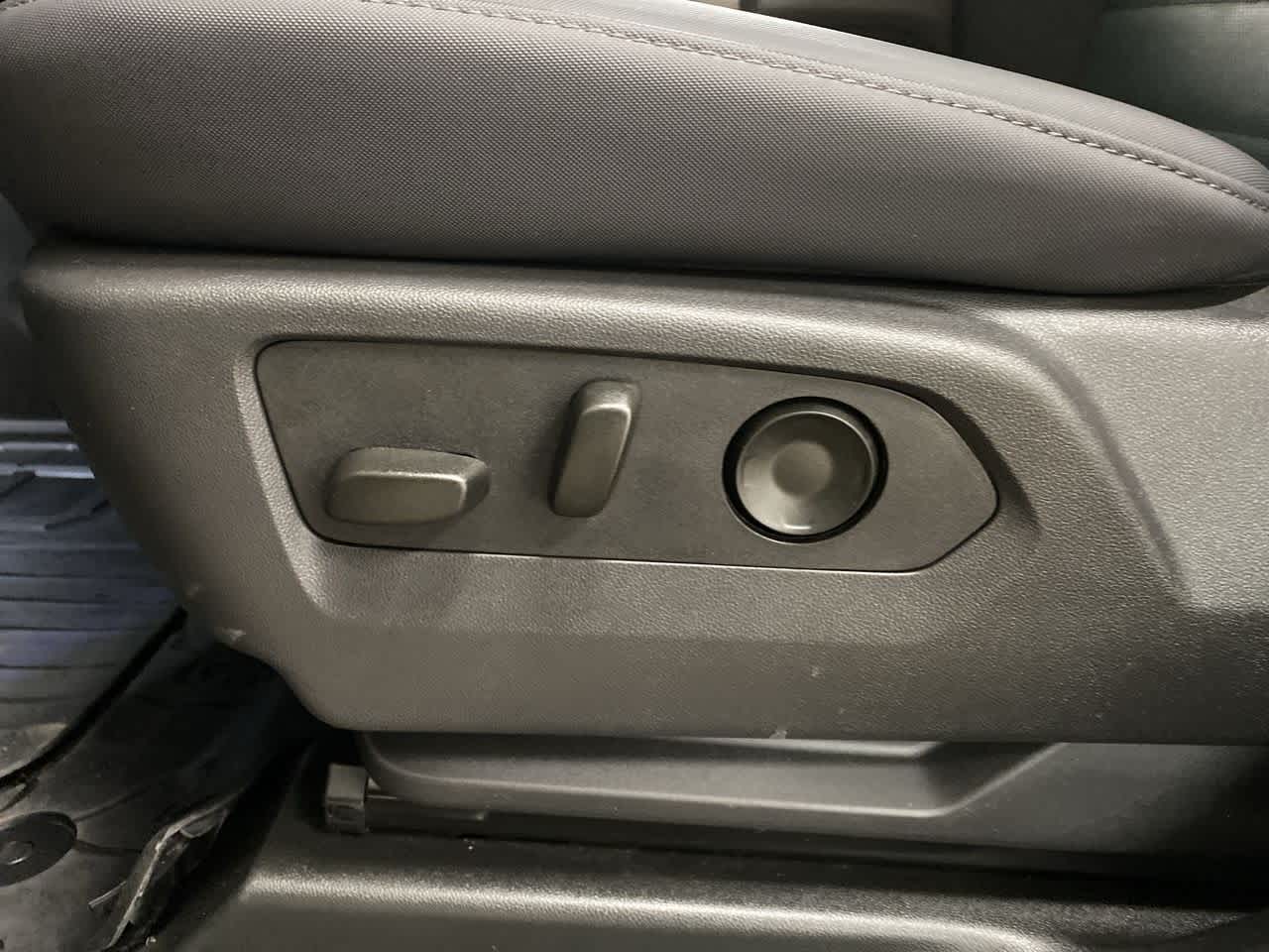 Thumbnail: 2025 GMC Hummer EV - 14