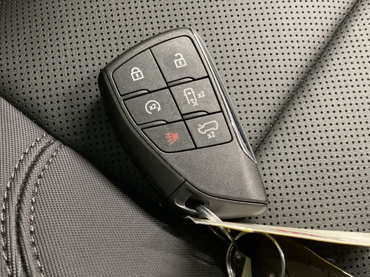 Thumbnail: 2025 GMC Hummer EV - 29