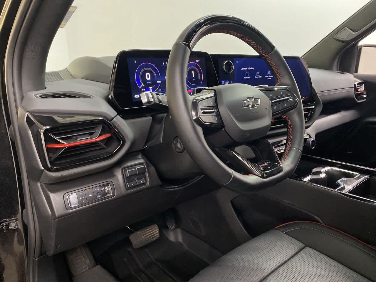 Thumbnail: 2024 Chevrolet Silverado EV - 2