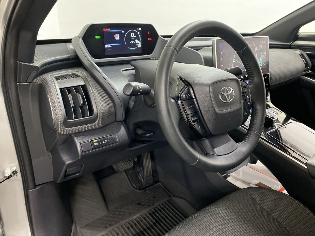 Thumbnail: 2024 Toyota bZ4X - 2