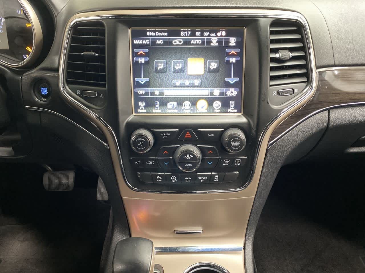 Thumbnail: 2016 Jeep Grand Cherokee - 23