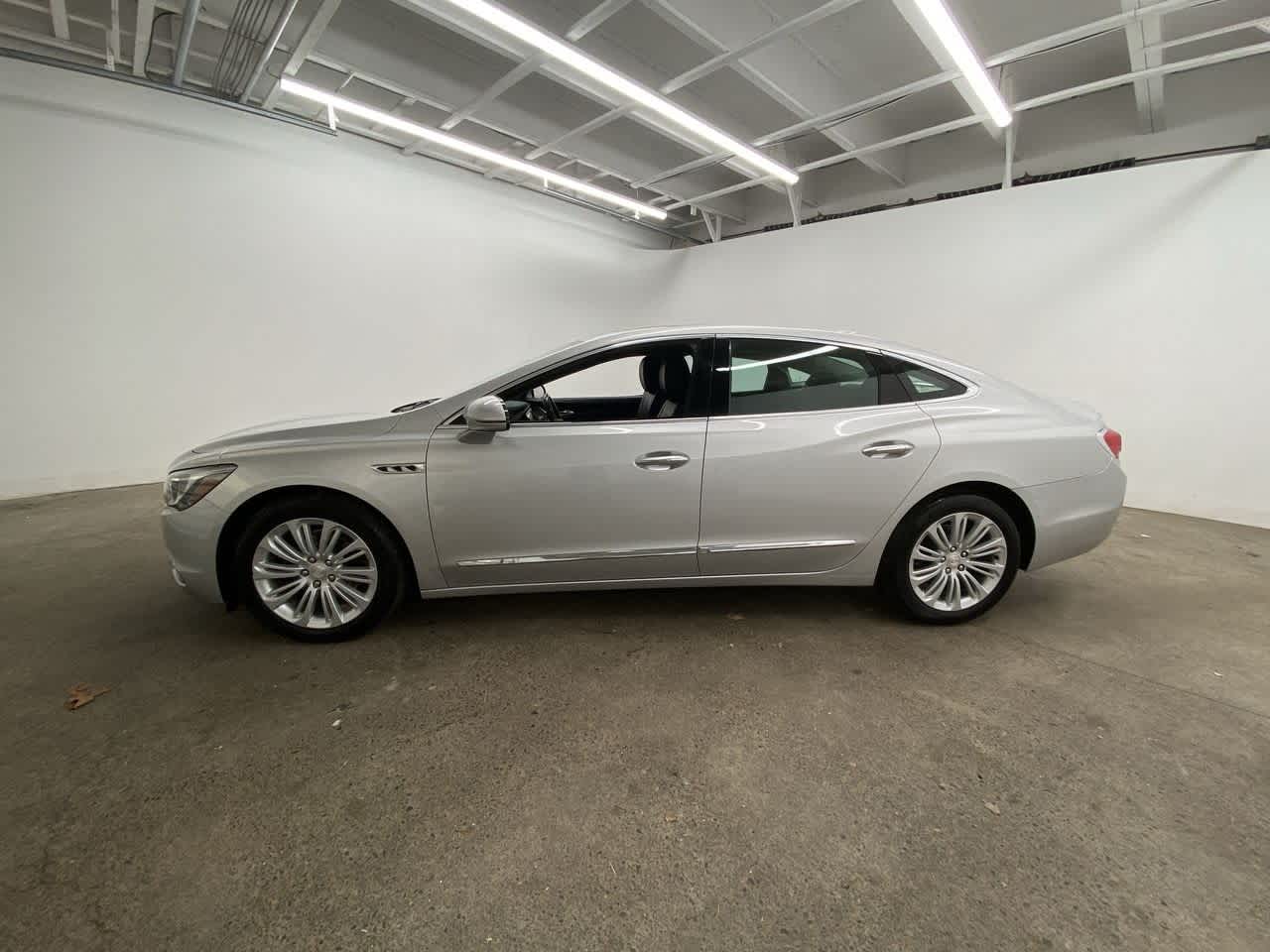 Thumbnail: 2018 Buick LaCrosse - 3