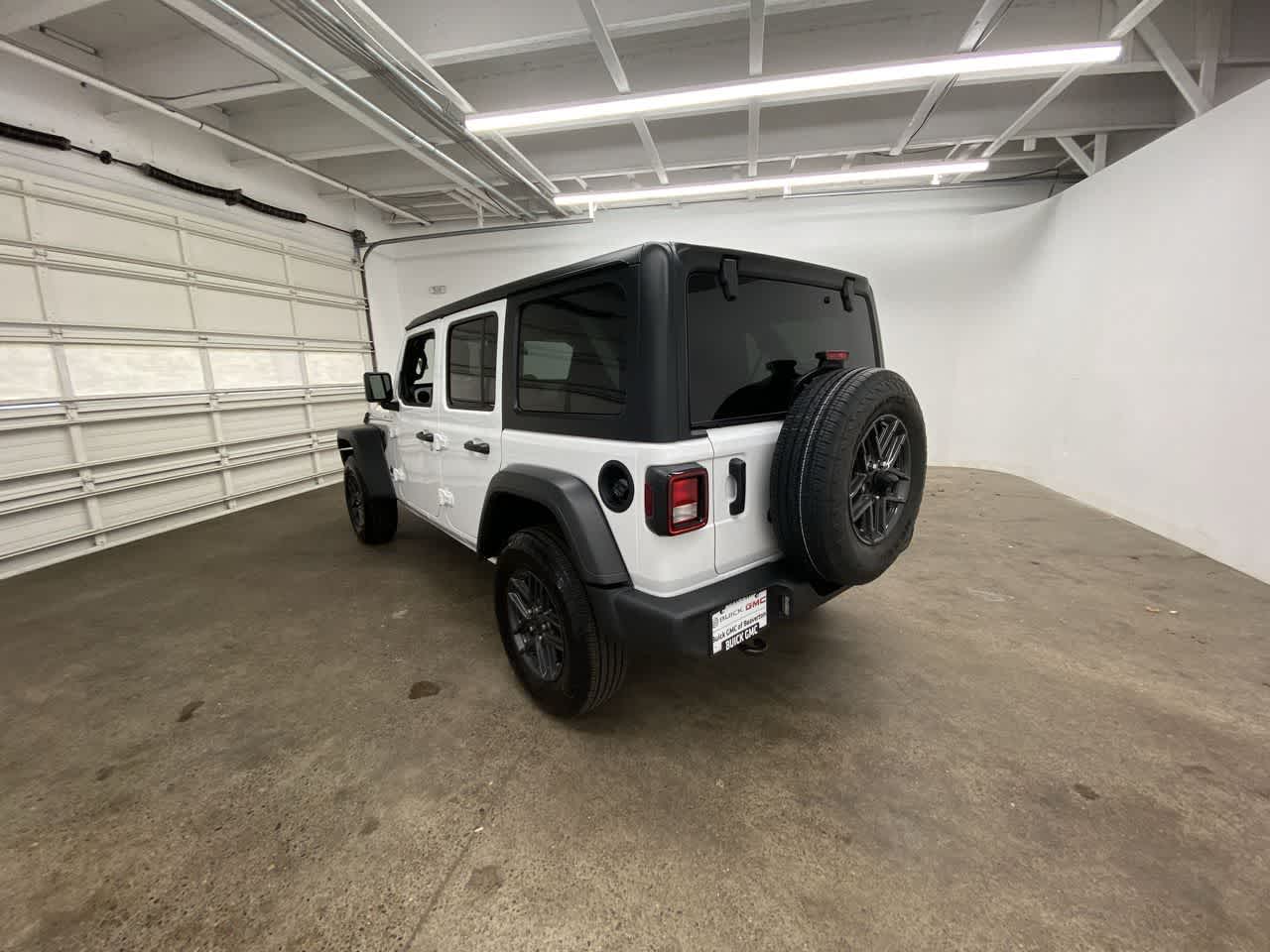 Thumbnail: 2025 Jeep Wrangler - 4