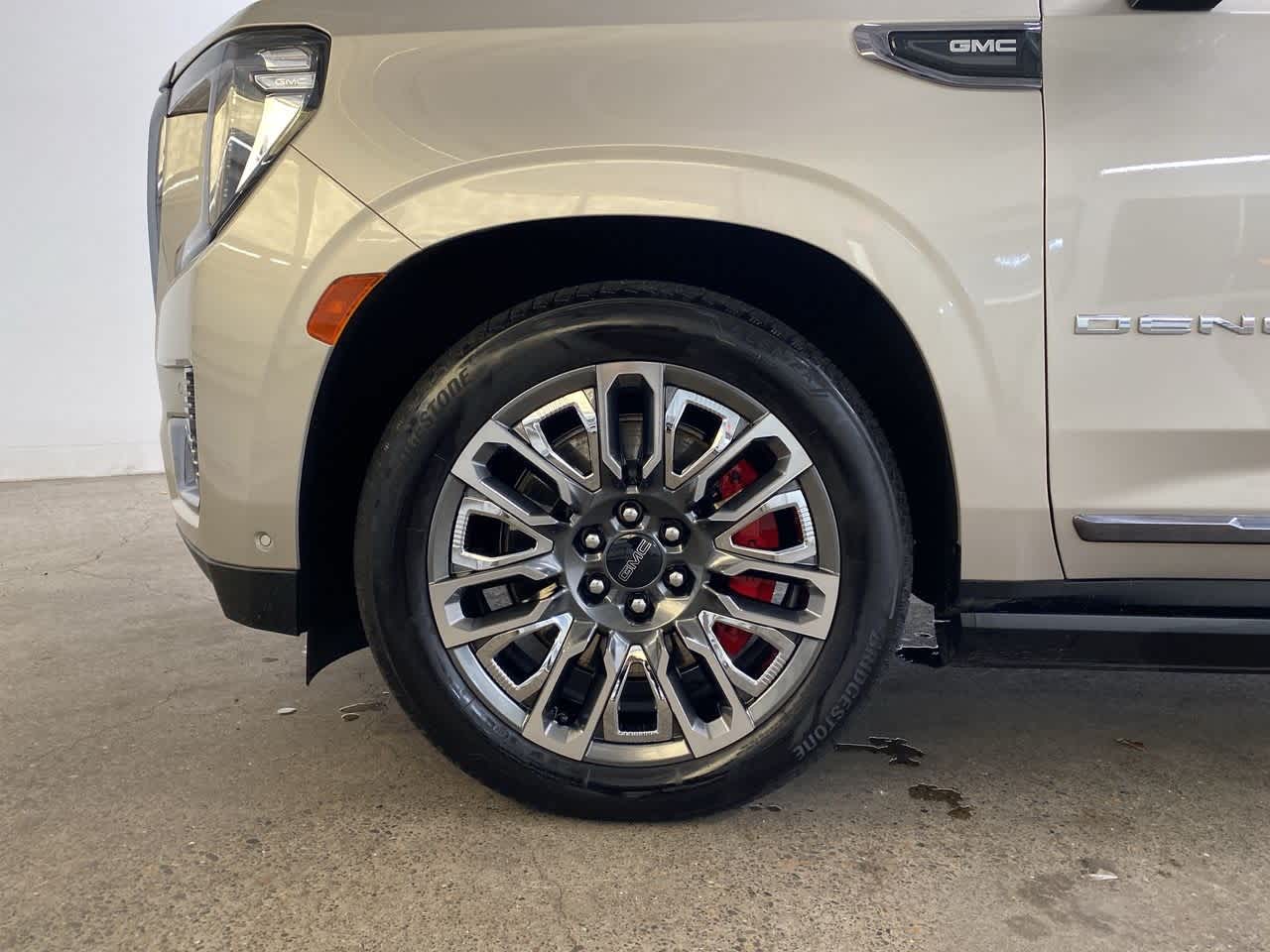 Thumbnail: 2024 GMC Yukon - 12