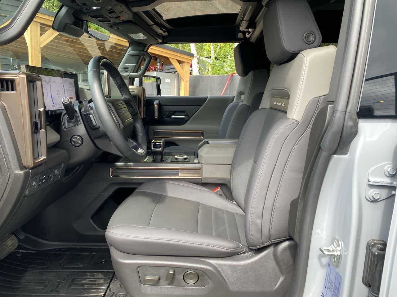 Thumbnail: 2025 GMC Hummer EV - 13