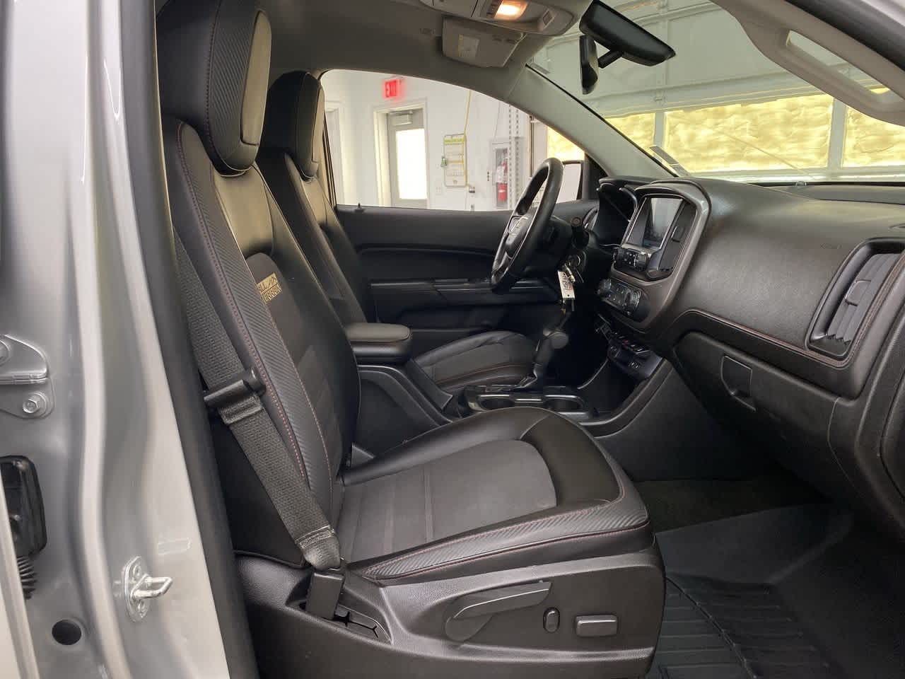 Thumbnail: 2017 GMC Canyon - 18