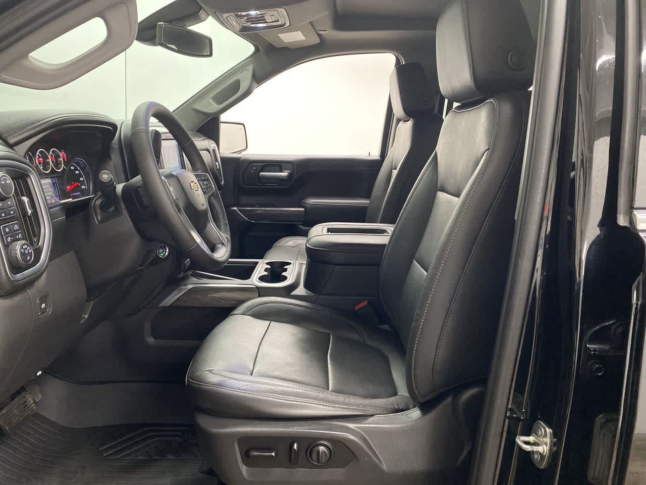 Thumbnail: 2020 Chevrolet Silverado 1500 - 13