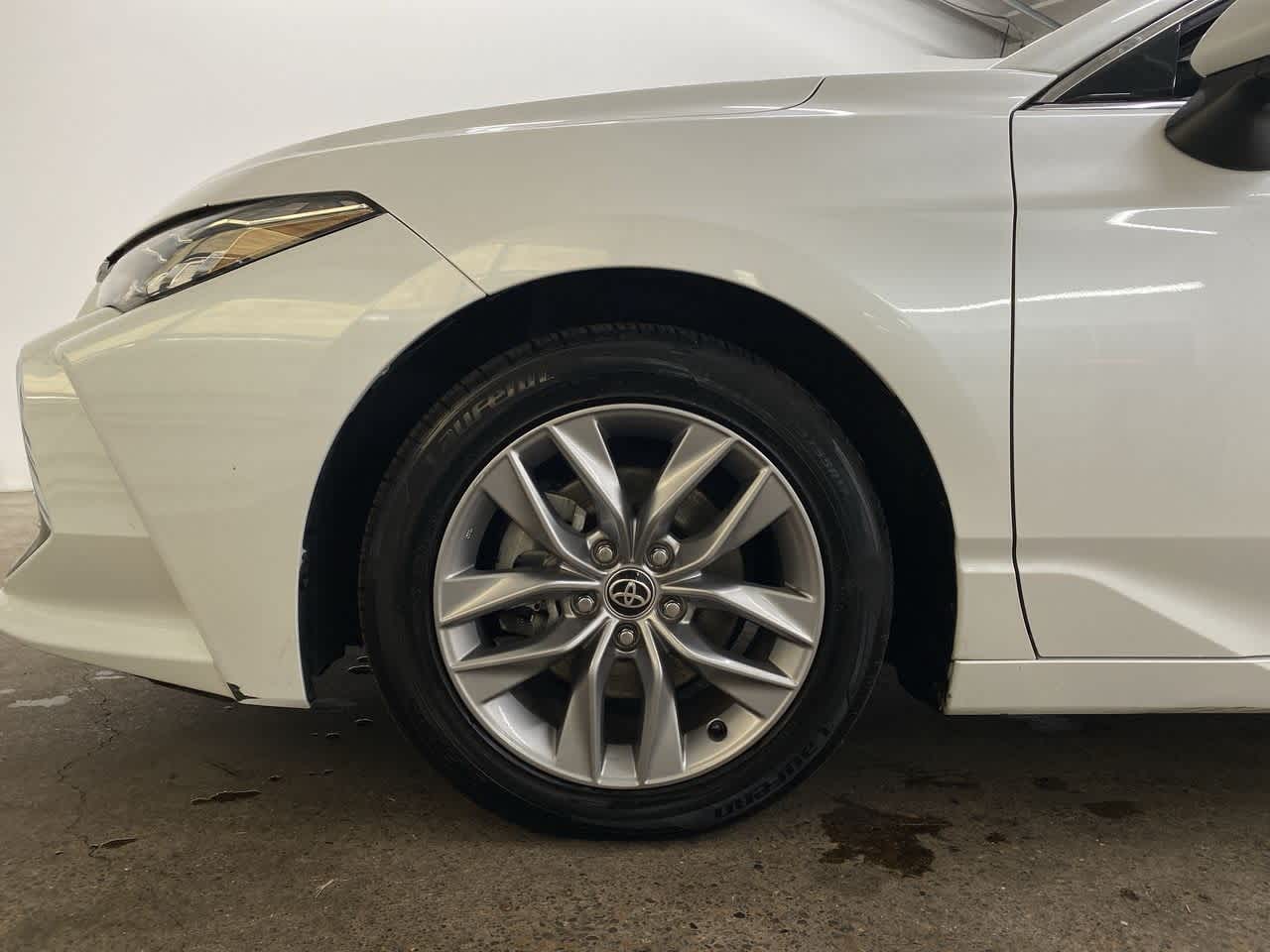 Thumbnail: 2022 Toyota Avalon - 11