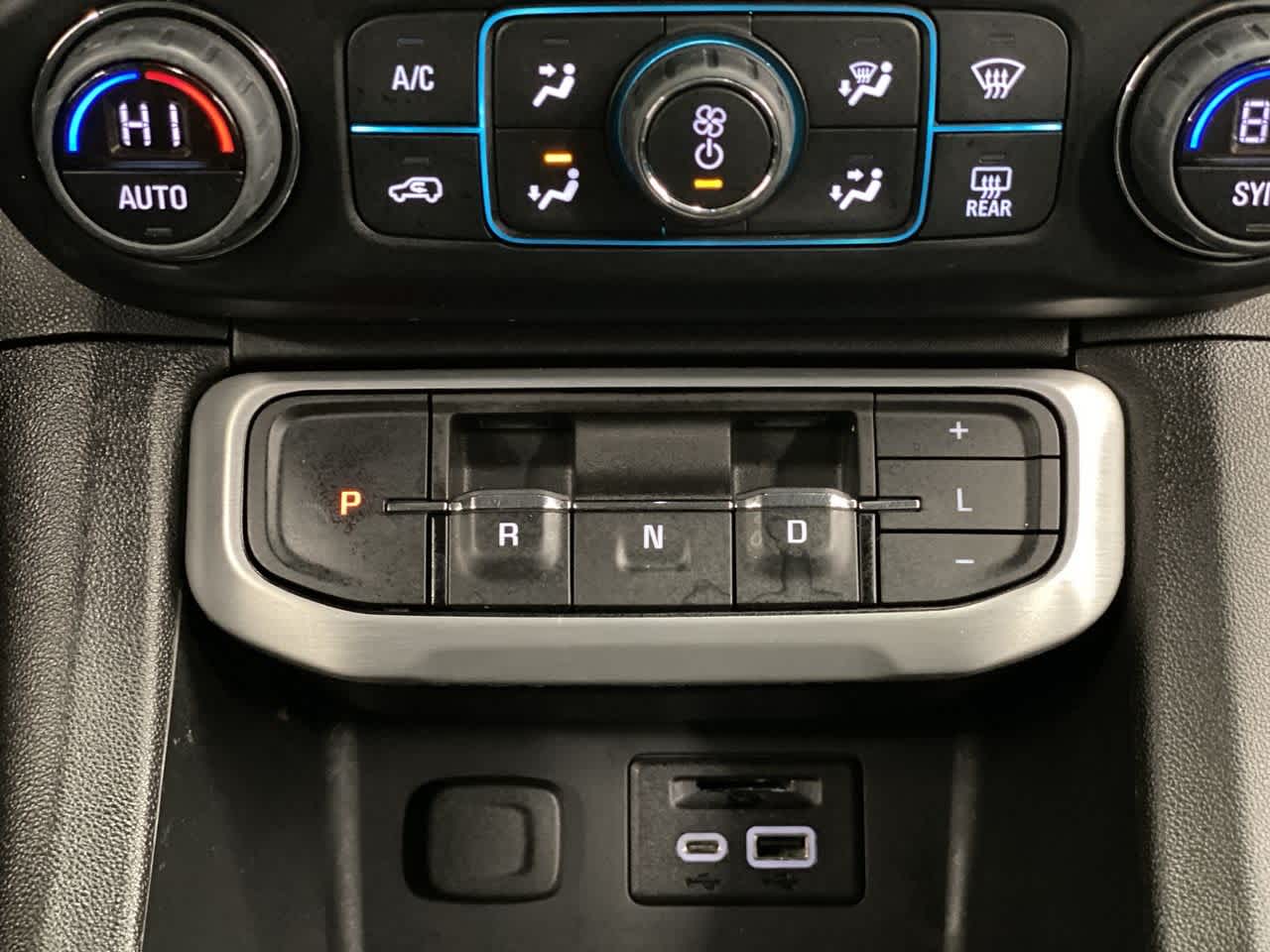 Thumbnail: 2023 GMC Acadia - 27