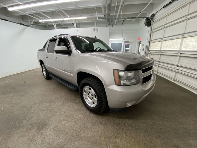 Thumbnail: 2009 Chevrolet Avalanche 1500 - 7