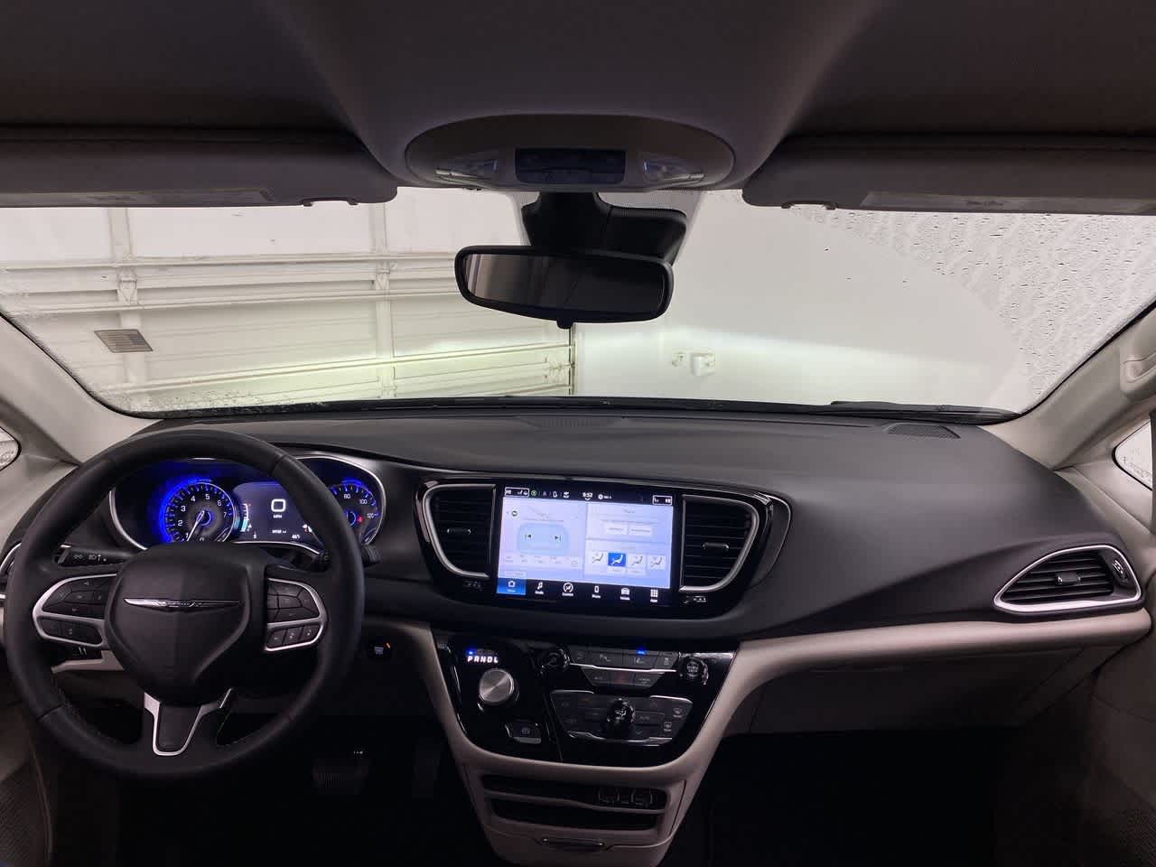 Thumbnail: 2024 Chrysler Pacifica - 11