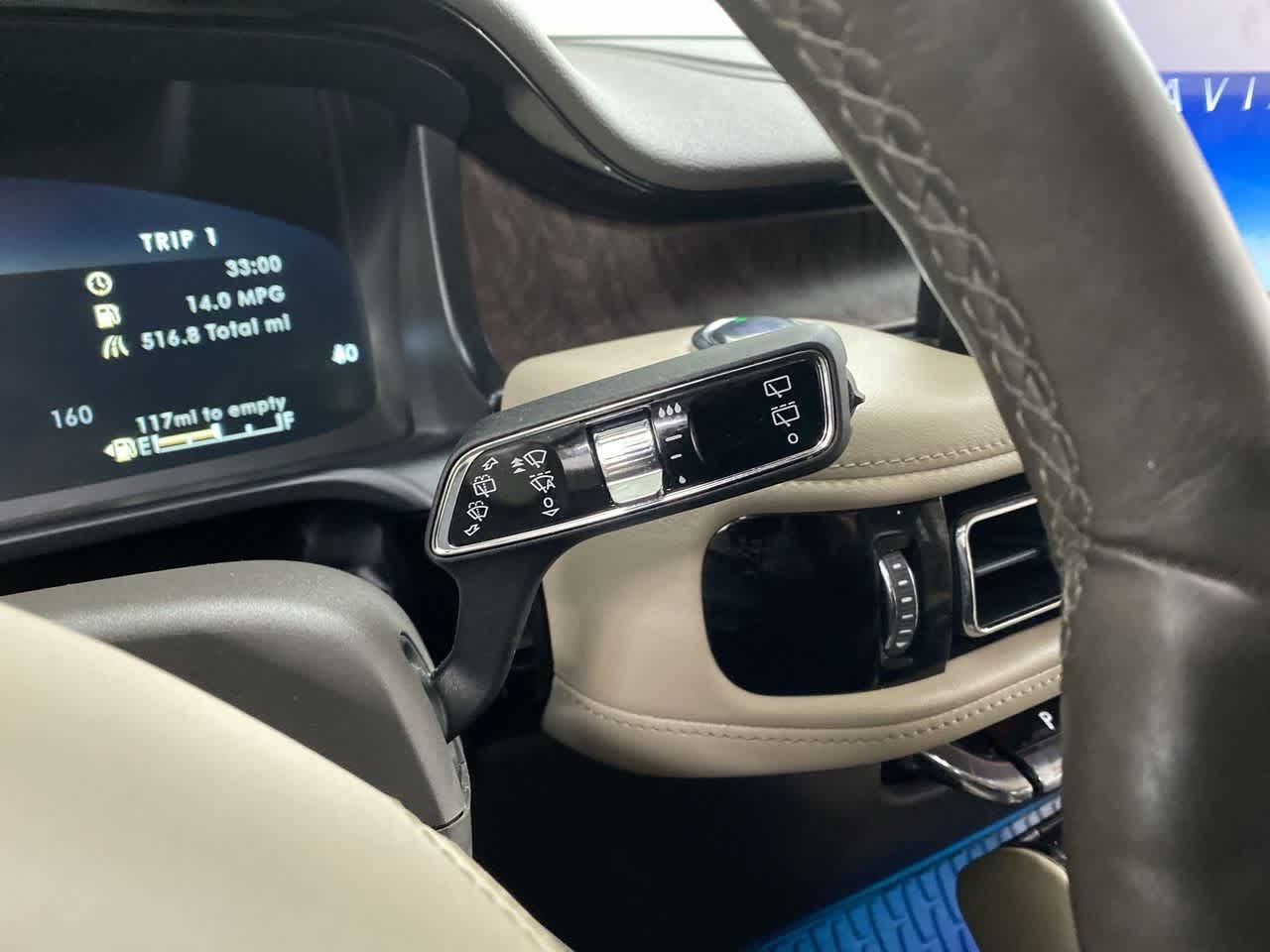 Thumbnail: 2020 Lincoln Aviator - 22