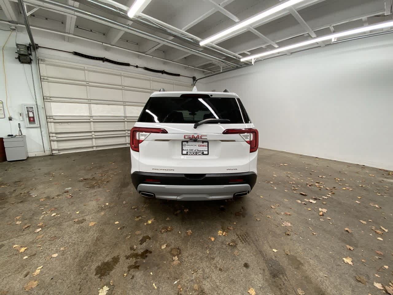 Thumbnail: 2023 GMC Acadia - 5