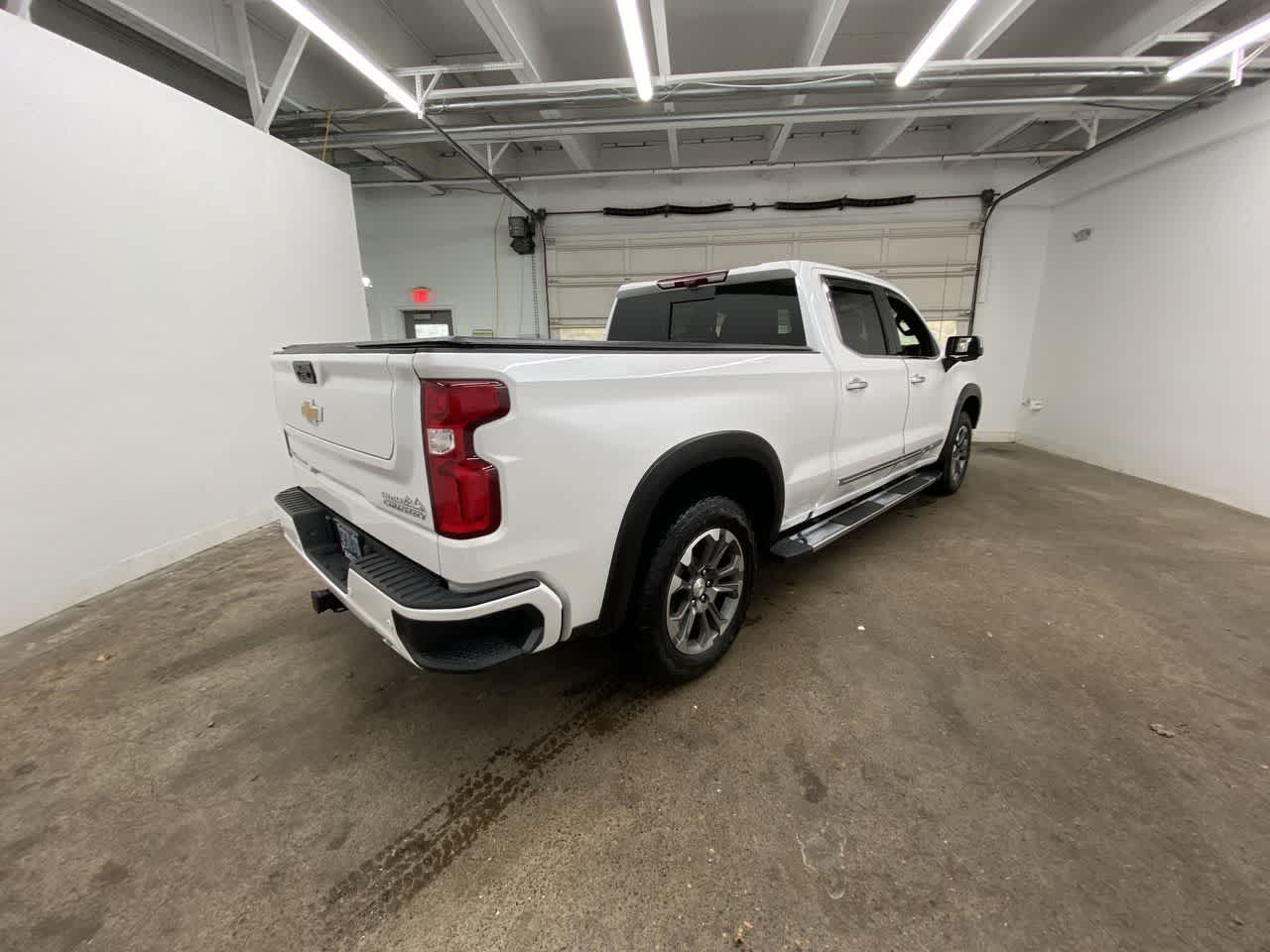 Thumbnail: 2024 Chevrolet Silverado 1500 - 6