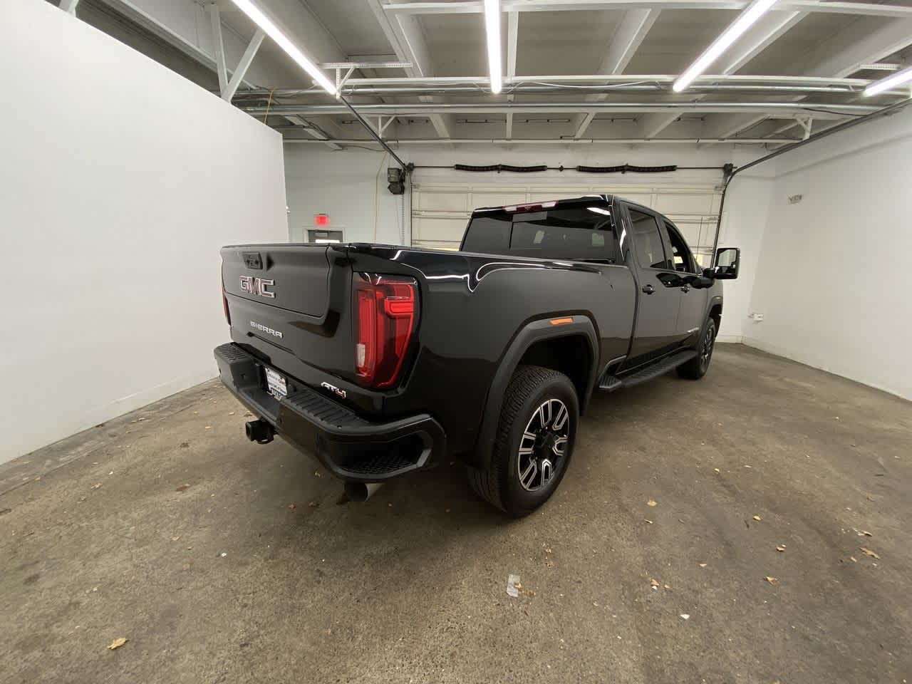 Thumbnail: 2022 GMC Sierra 3500 - 6