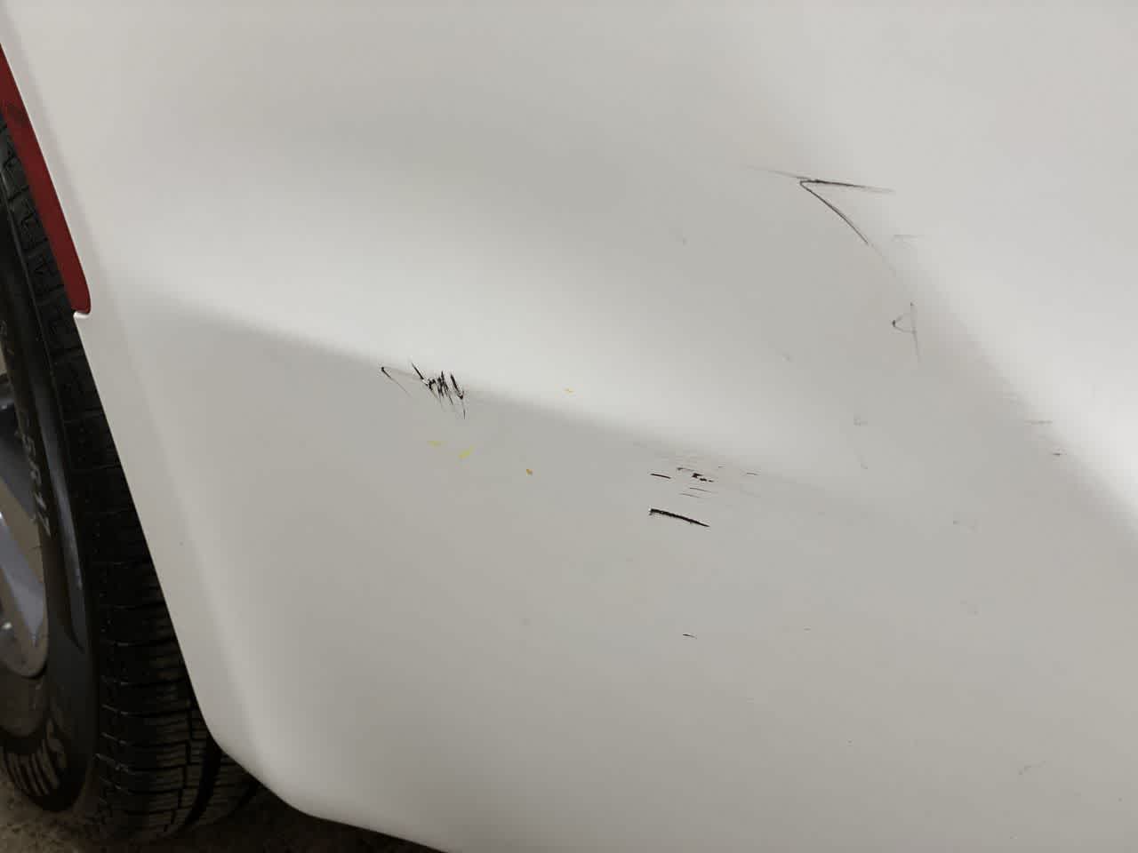 Thumbnail: 2023 Chrysler Pacifica - 34