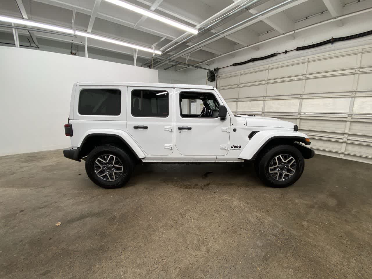 Thumbnail: 2025 Jeep Wrangler - 7