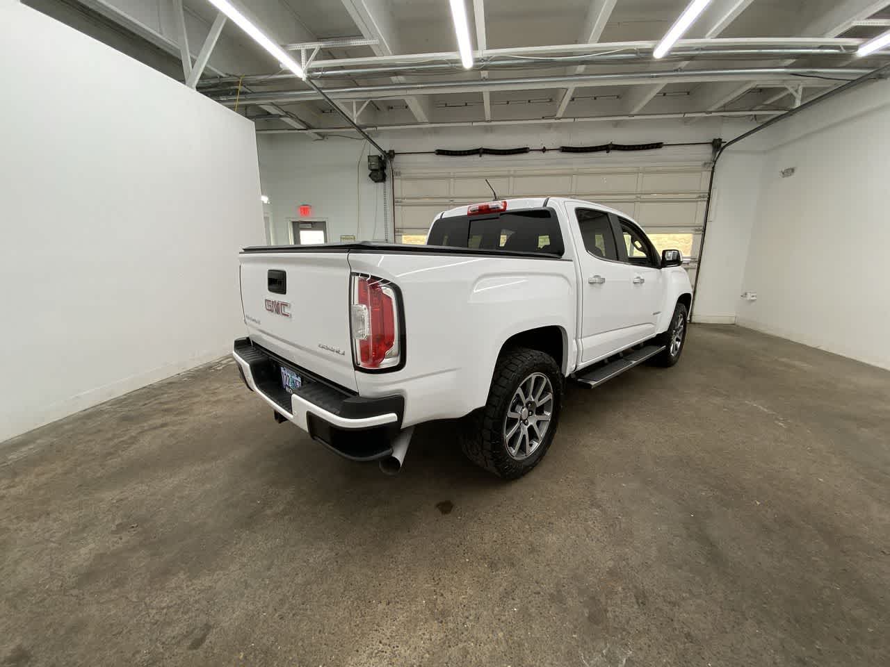 Thumbnail: 2019 GMC Canyon - 6