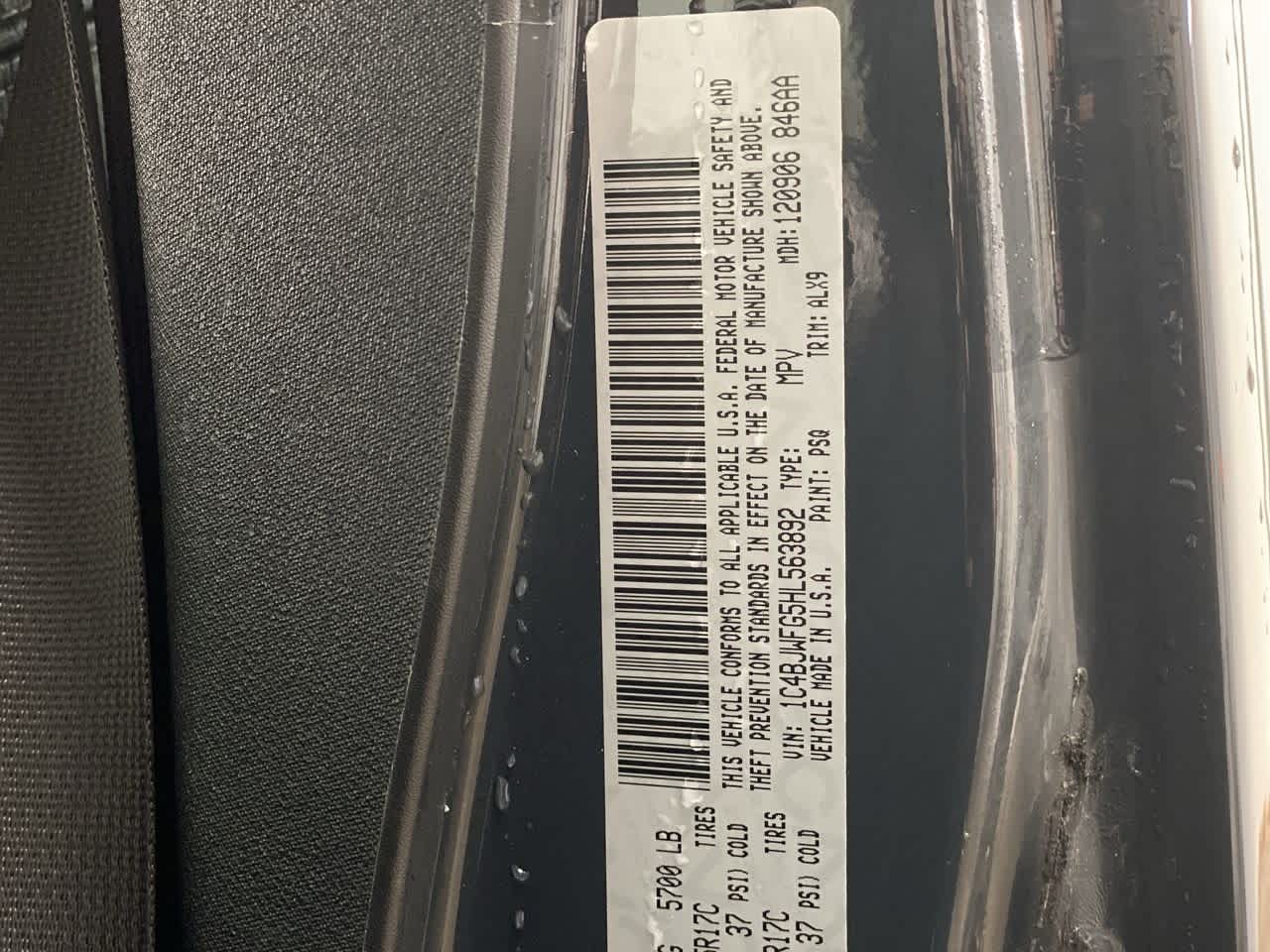 Thumbnail: 2017 Jeep Wrangler - 29