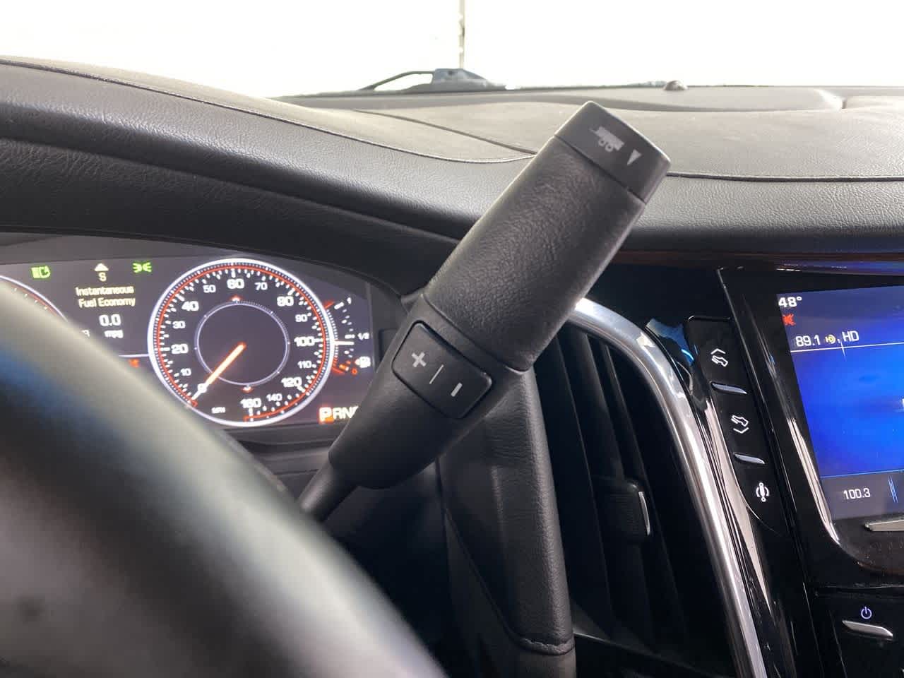 Thumbnail: 2015 Cadillac Escalade - 25