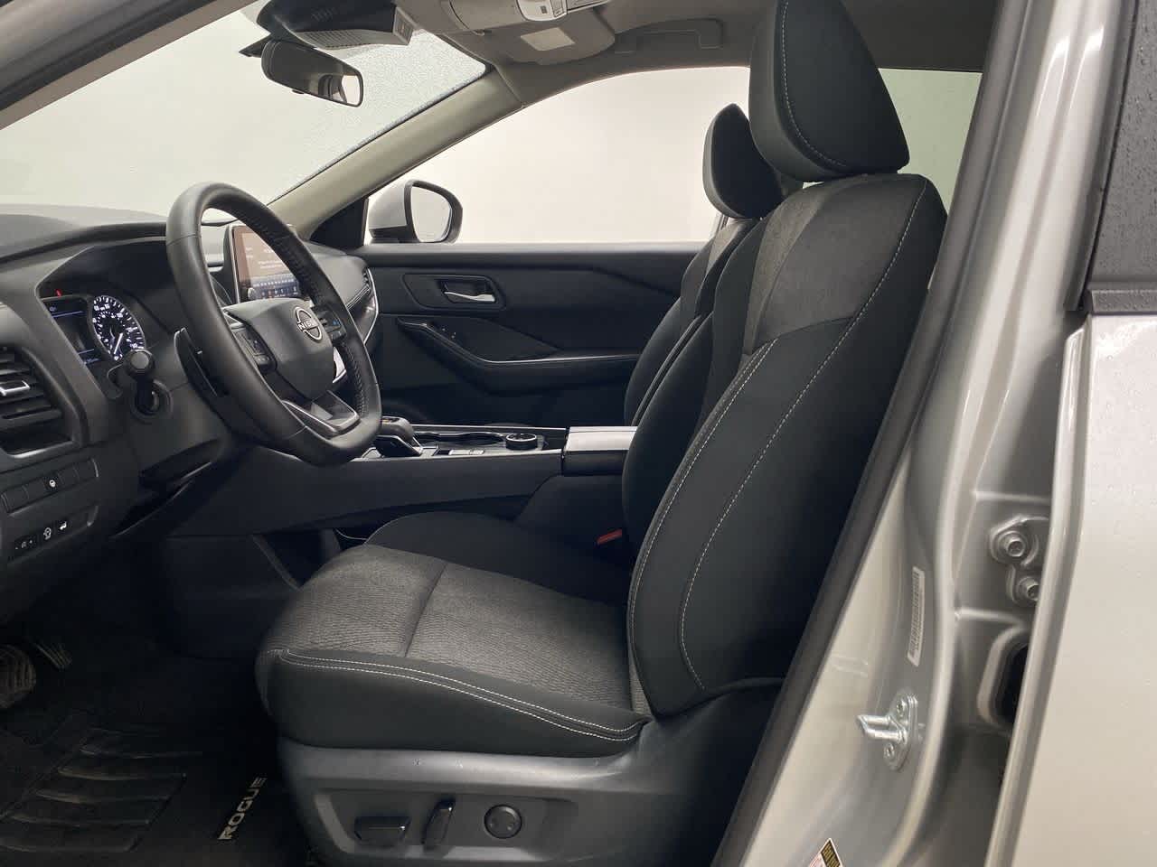 Thumbnail: 2025 Nissan Rogue - 14