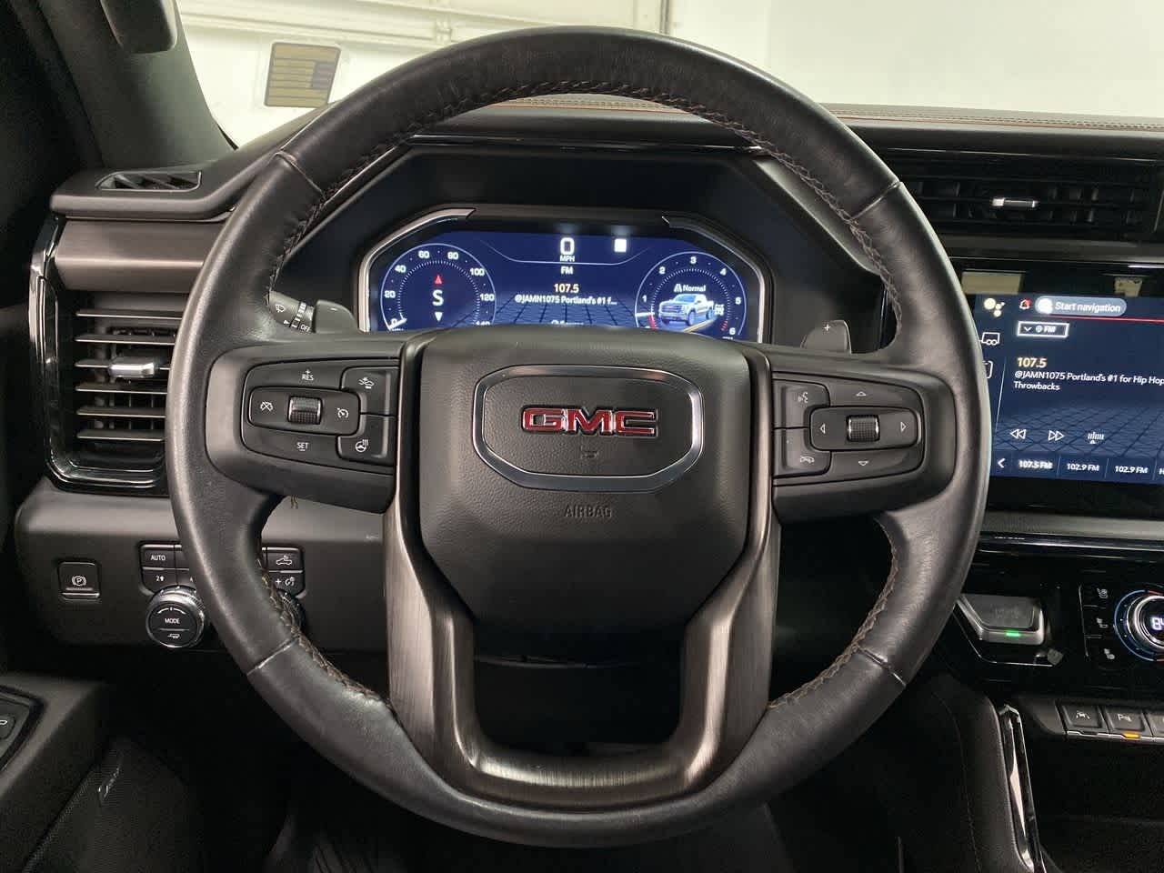 Thumbnail: 2023 GMC Sierra 1500 - 20