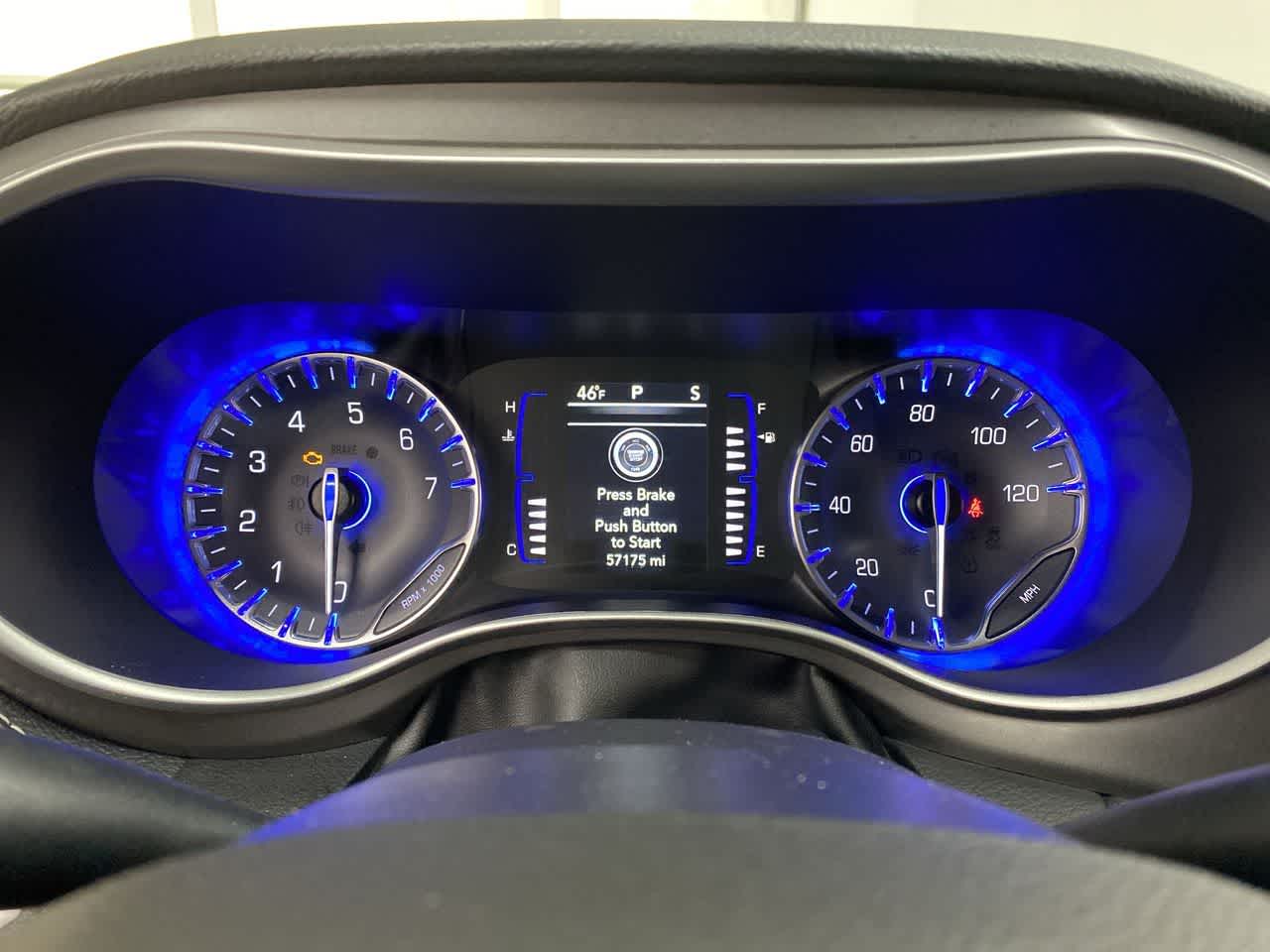 Thumbnail: 2023 Chrysler Pacifica - 26