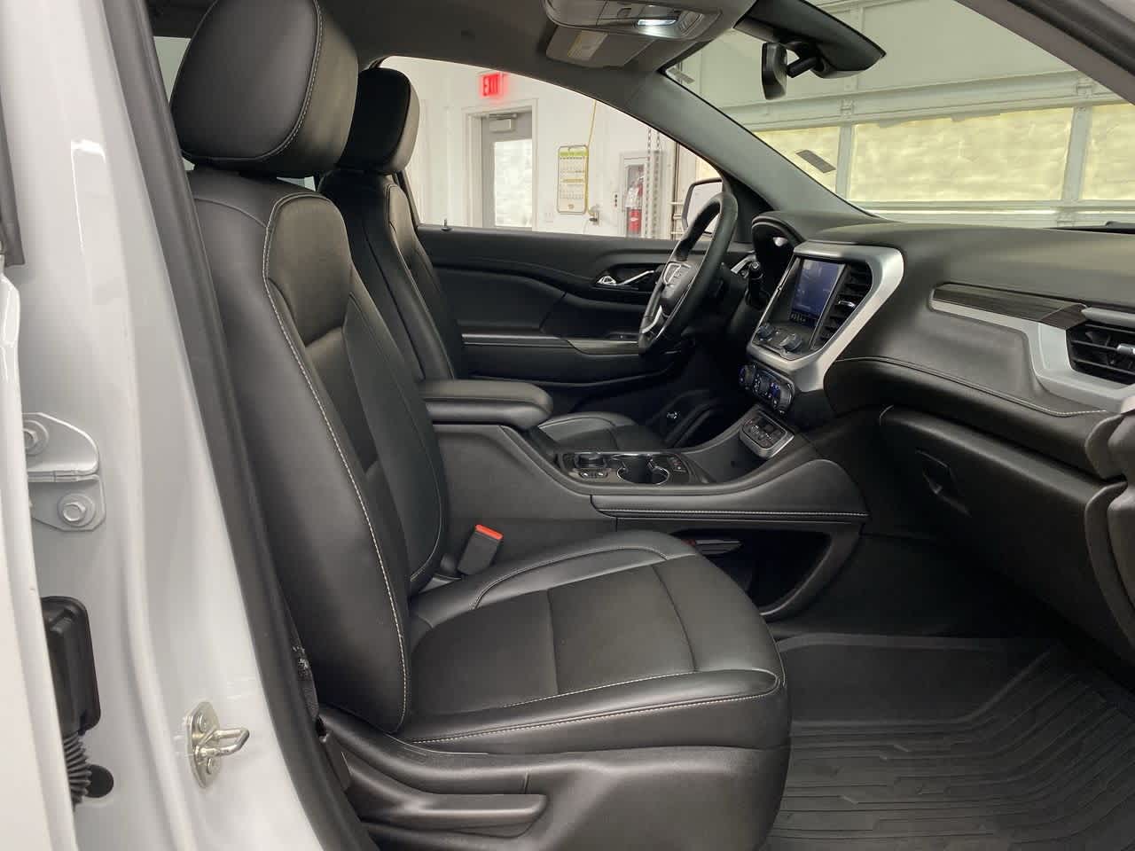 Thumbnail: 2023 GMC Acadia - 19