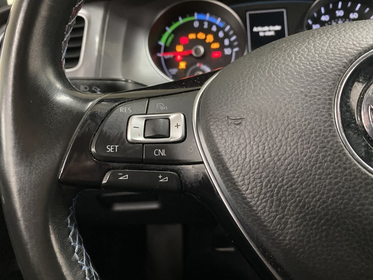 2015 Volkswagen e-Golf SEL Premium 21