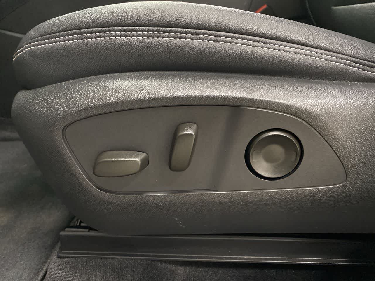 Thumbnail: 2024 Chevrolet Blazer EV - 14