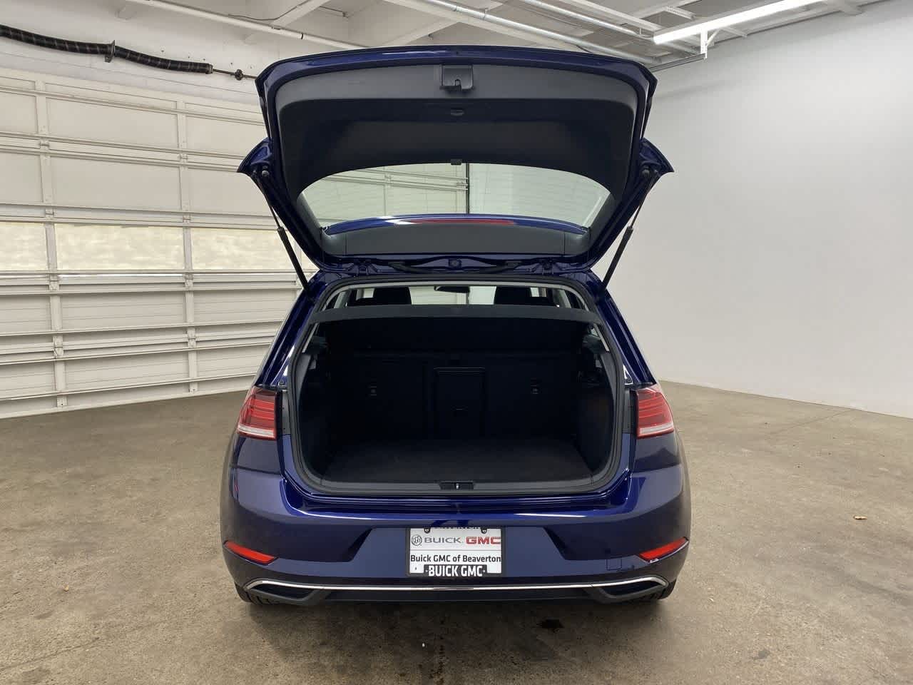 Thumbnail: 2019 Volkswagen e-Golf - 29