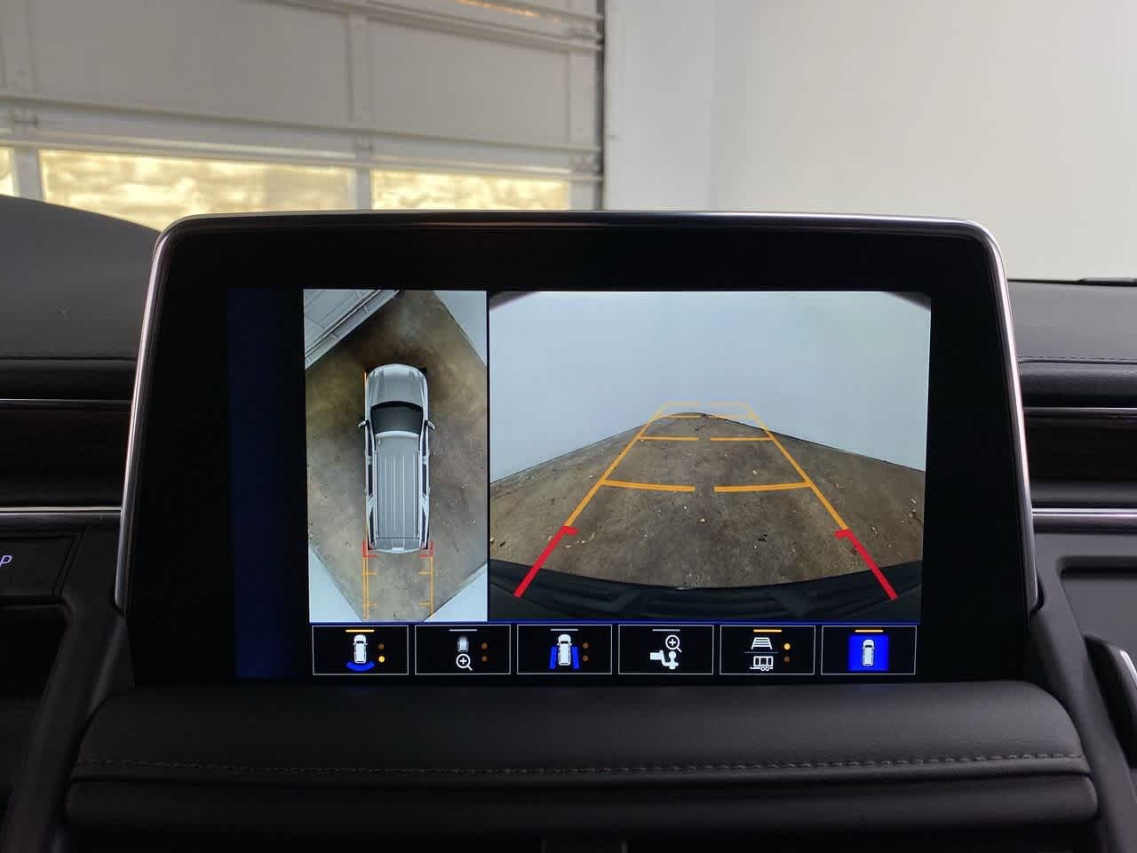 Thumbnail: 2024 Chevrolet Tahoe - 24