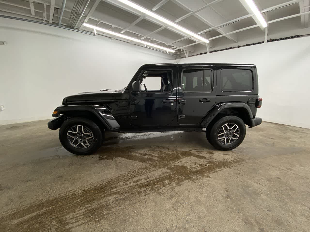 Thumbnail: 2025 Jeep Wrangler - 3