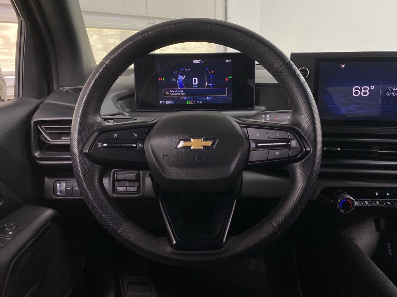 Thumbnail: 2024 Chevrolet Silverado EV - 19